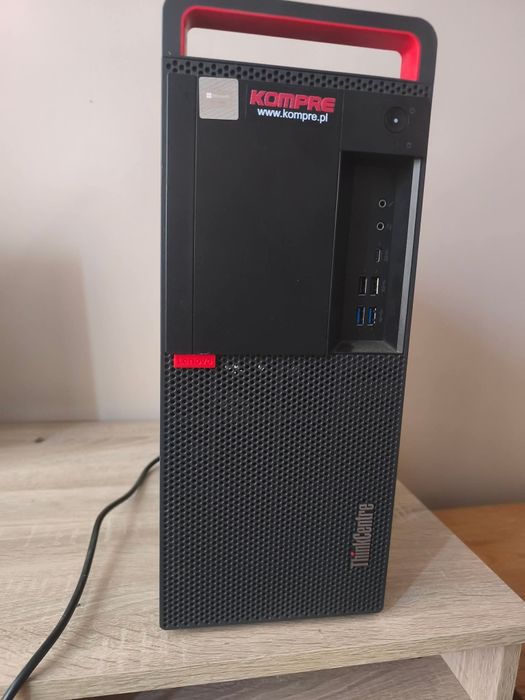 Sprzedam komputer stacjonarny Lenovo