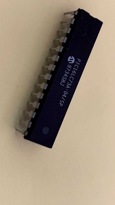 Microchip 16LC73 Microcontrolador de 8 bits PACK 10 Unidades (NOVOS)