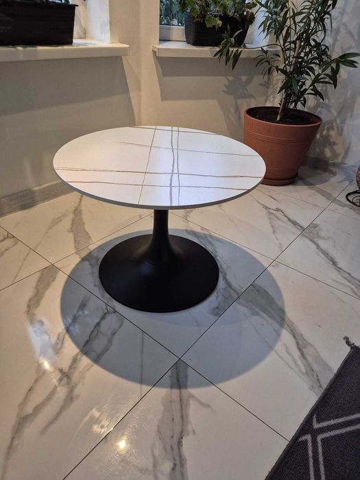 Designerski stolik kawowy - nowy