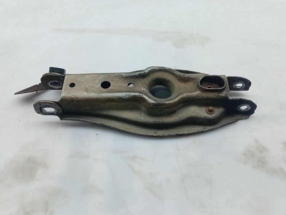 Braço de suspensão trás esquerdo BMW X1 (E84)