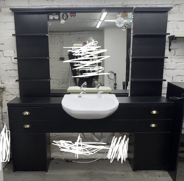 Konsoleta Ayala Barber Davos Black