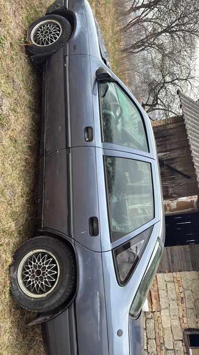 Продам Опель Вектра 1.8