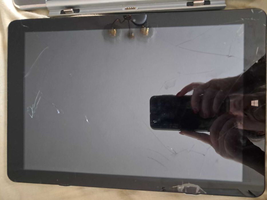 Планшет Chuwi з клавіатурою