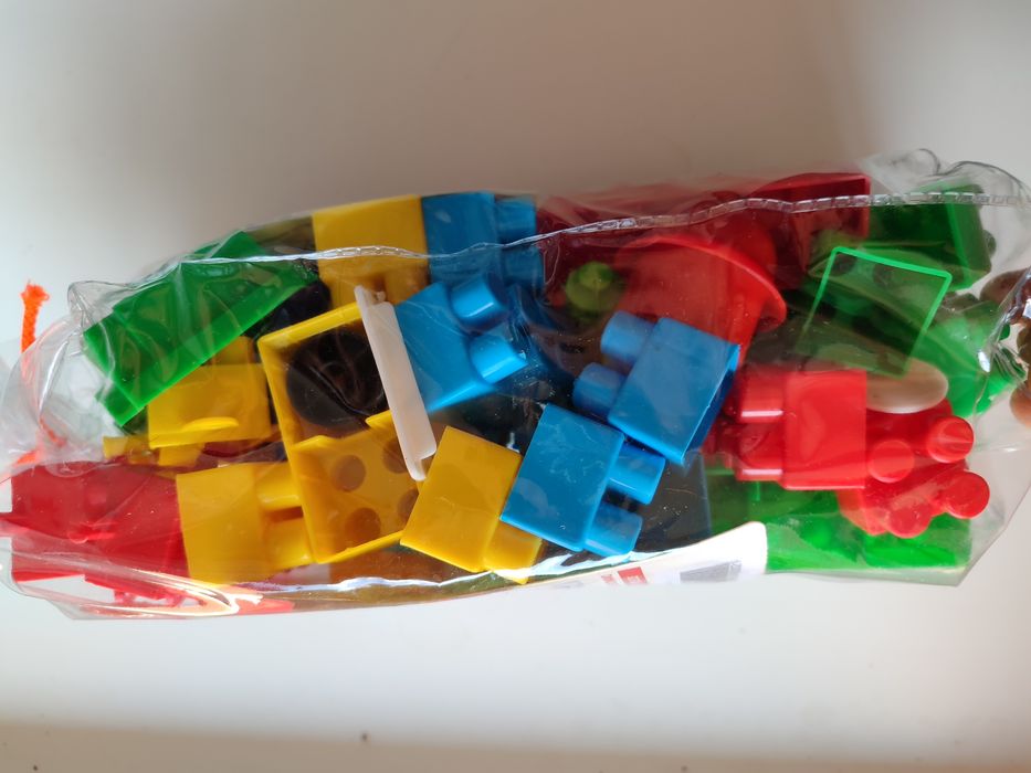 Продам детский Конструктор Baczek 240 элементов.