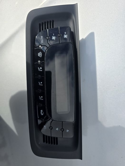 Seat Ibiza IV 6j Panel klimatyzacji Klimatronik