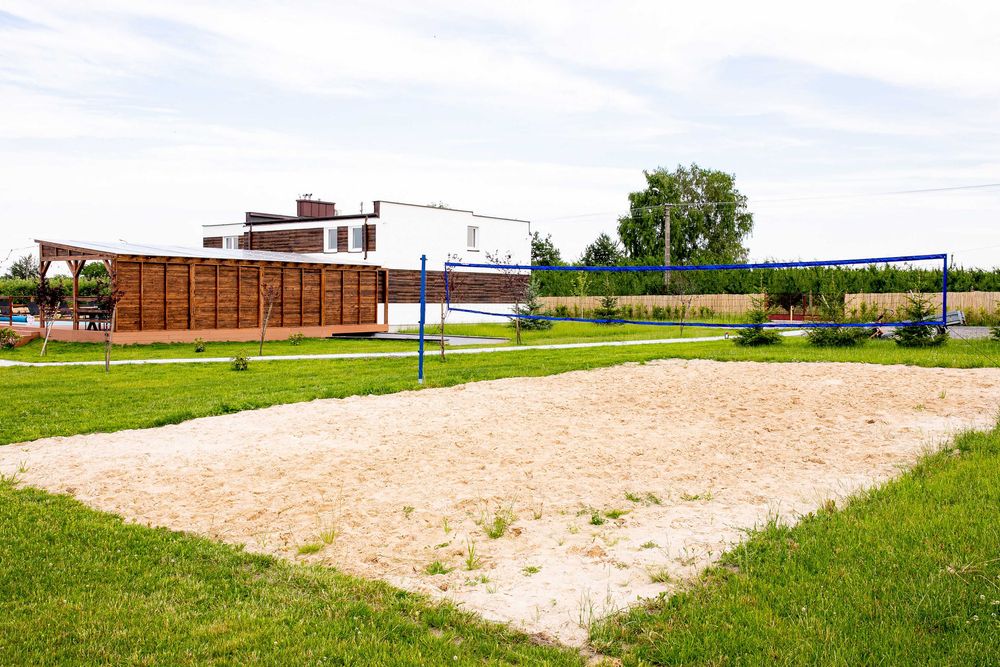 Dom na wynajem wakacje basen sauna jacuzzi 40 km od Warszawy