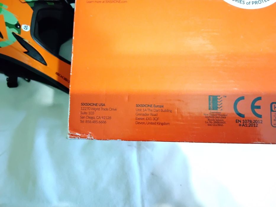 Шолом фуллфейс sixsixone comp