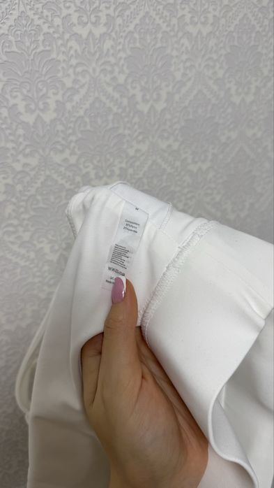 Топ білий  для спорту