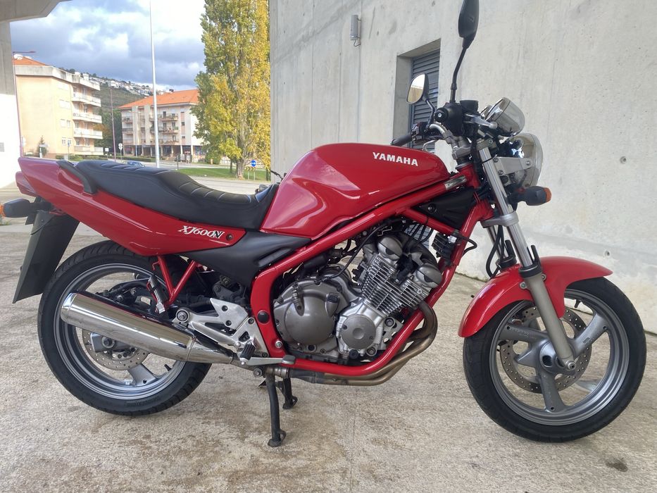 Yamaha XJ 600 N - Ótimo Estado