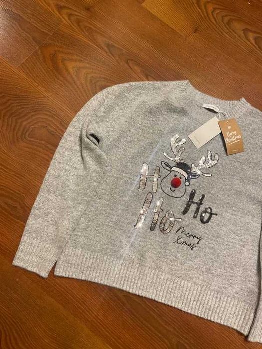 Szary Damski Sweterek Z Reniferem