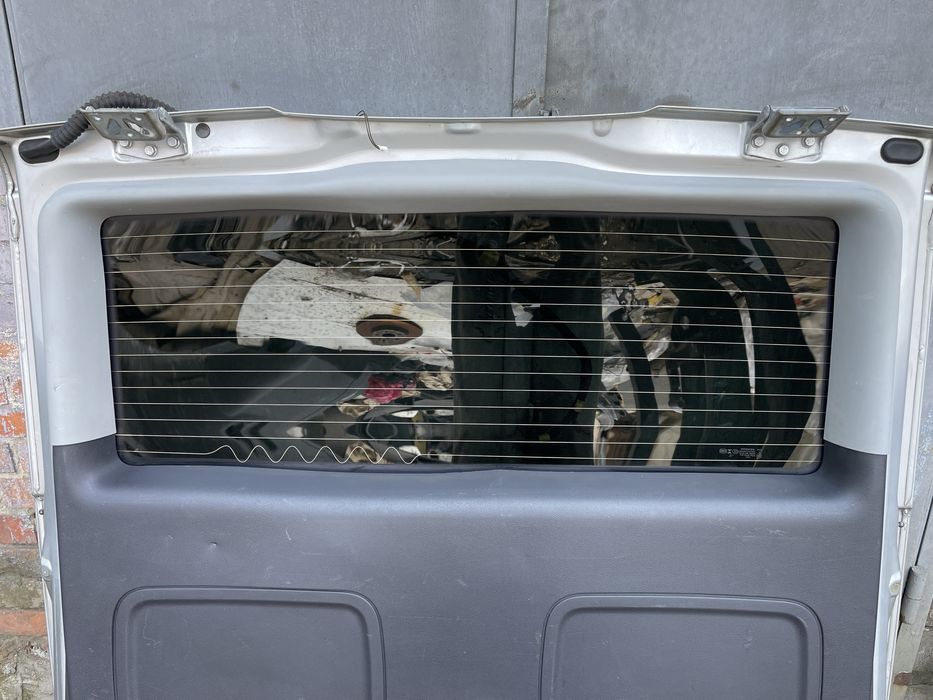 Карта задней двери ляда на VITO-VIANO W 639