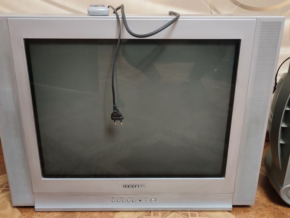 Продам телевизор Samsung