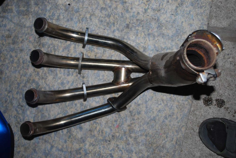 SUZUKI BANDIT 2009 część owiewki silnik lagi koło