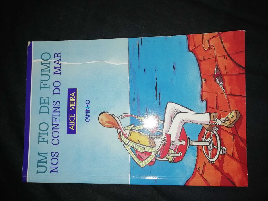 Vende-se livro "Um Fio De Fumo Nos Confins Do Mar", de Alice Vieira