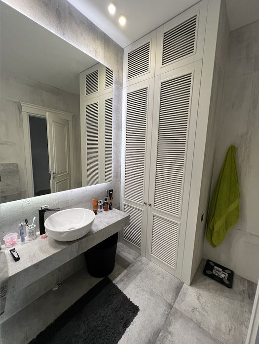 Продам 3-комн квартиру в районе Херсонская ул.