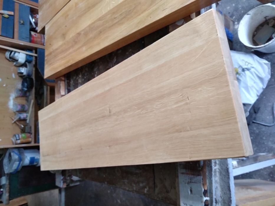 Stopnie dębowe z litego drewna