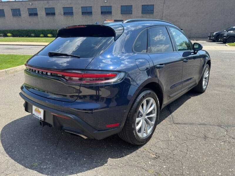 2023 Porsche Macan