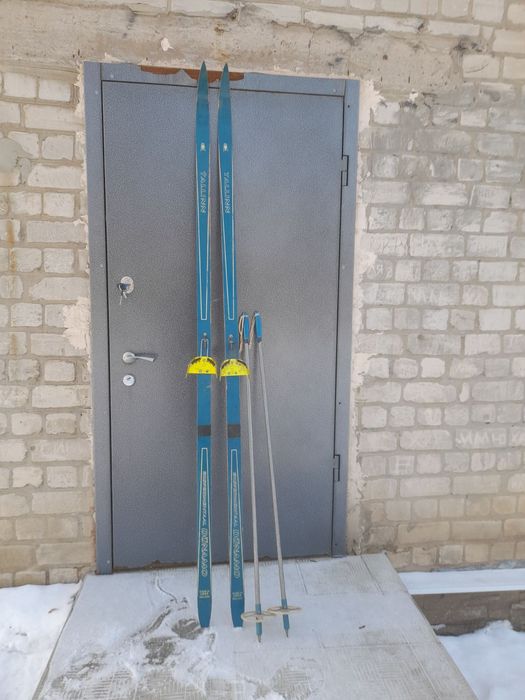 Лыжи бытовые б/у