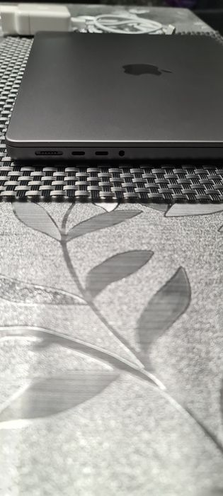 Apple MacBook M1 Pro