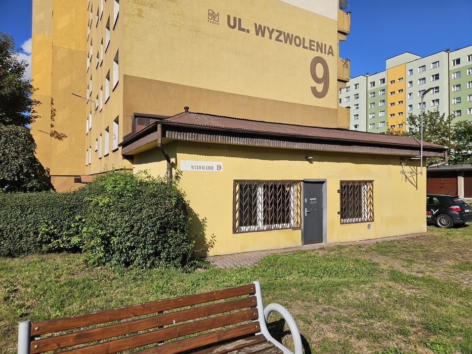 Wynajmę lokal handlowo usługowy, na biuro lub fryzjer Barber