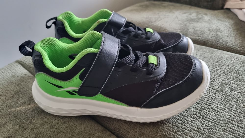 Reebok adidasy 32