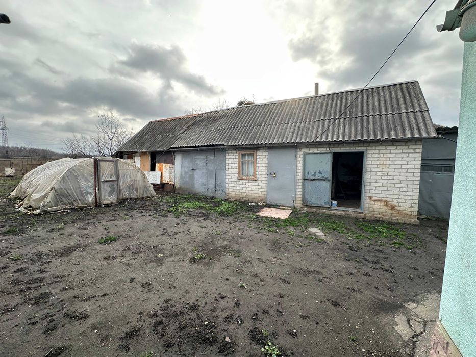 Продам капітальний житловий будинок, 15-20 хв. від метро Індустріальна