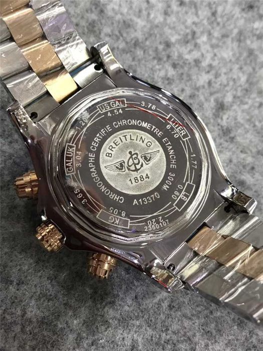 Годинник кварцовий BreitlingAvenger B01 Chronograph Ø45 mm