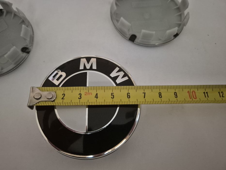 dekielki kołpaki do bmw średnicy 68/64mm czrno- białe