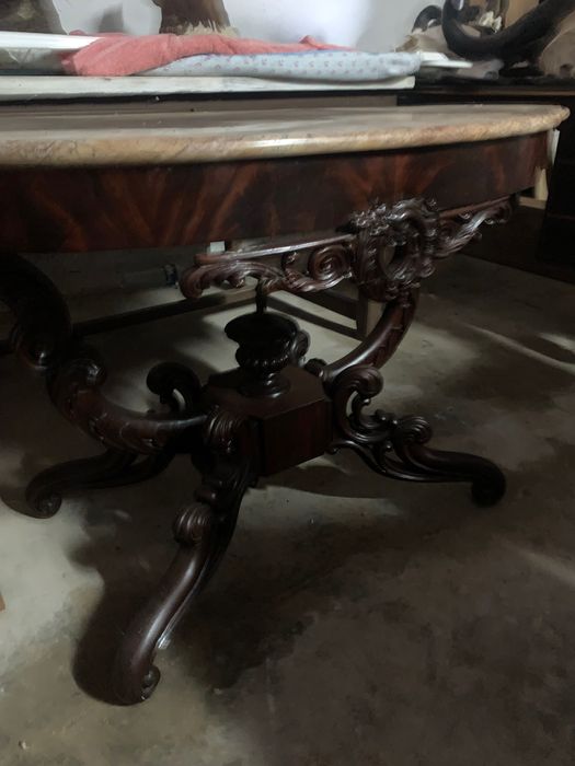 Mesa Antiga em Madeira Maciça com Tampo em Mármore