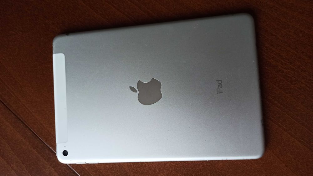iPad mini 4 128GB + Cellular