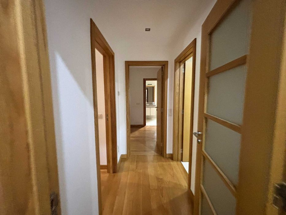 Apartamento t2 à venda na Rua Mario Cravinho, 11