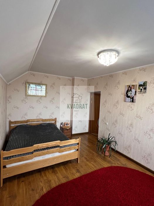 Продам готовий будинок з альтанкою, гаражем і великим плодовим садом