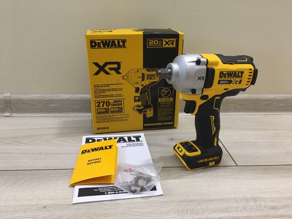 DEWALT DCF891B 20V Аккумуляторный  гайковерт 1/2"