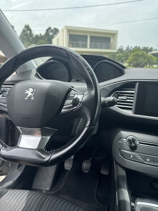 Peugeot Cinza 2017
