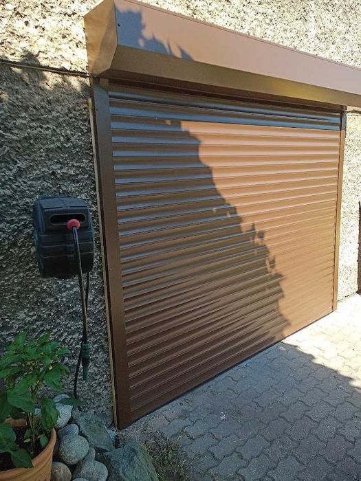 Bramy rolowane garażowa brama