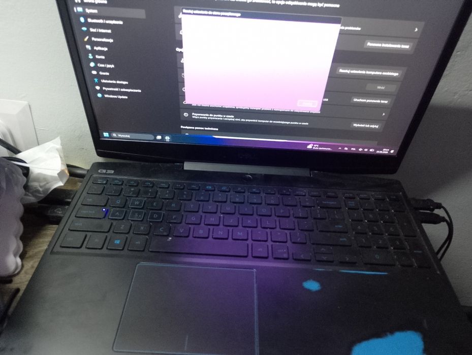 Sprzedam laptop marki dell