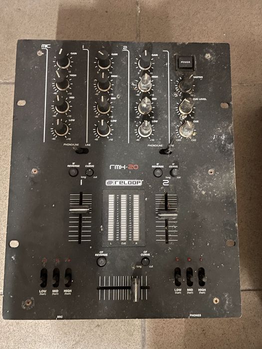 Reloop RMH20 dj mixer