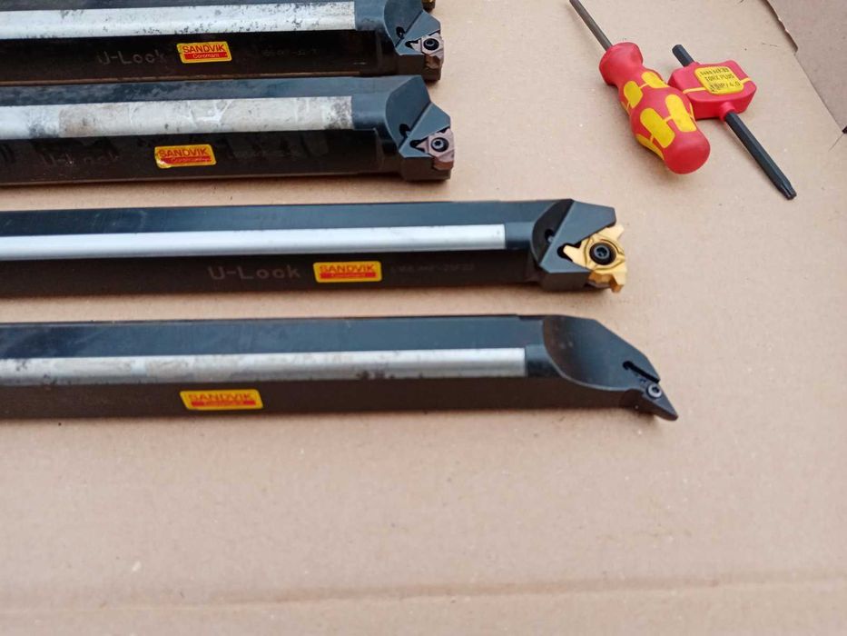 Резец резьбовой sandvik