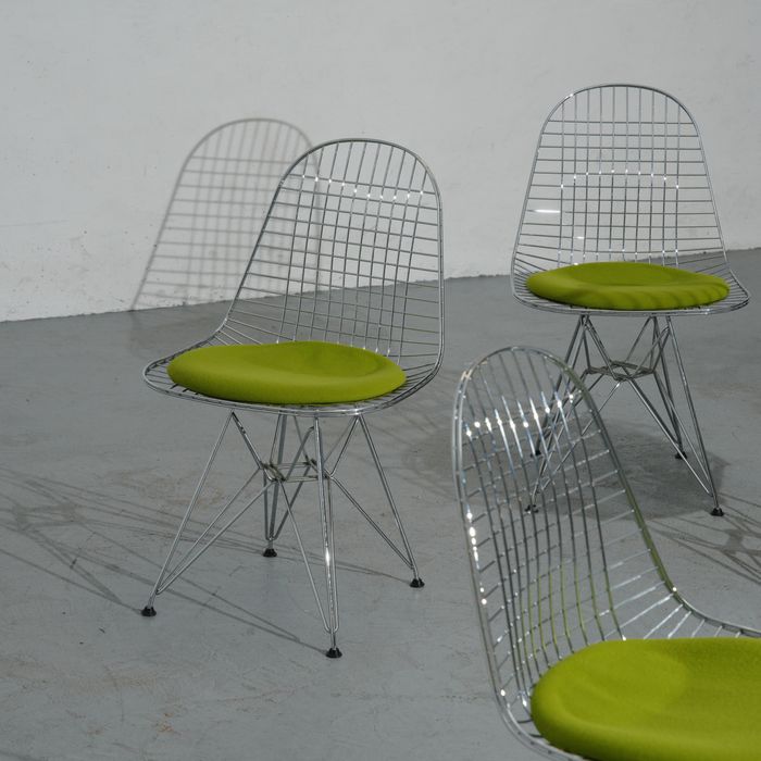 cadeiras estilo DKR Herman Miller Eames