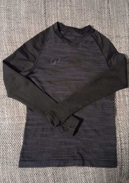 Термобілизна, термокофта (тільки верх) Kipsta Keepdry 500. На 10-11р.