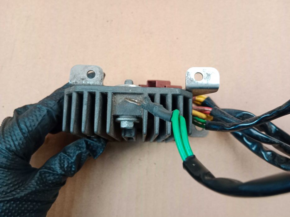 KTM 950 SM LC8 Regulator Napięcia SH541KF
