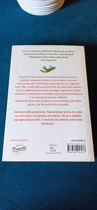 Drzewko szczęścia - Magdalena Witkiewicz, świąteczna, wesoła powieść