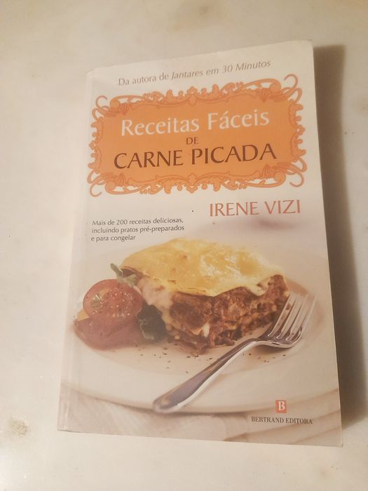 Conjunto de 2 Livros de Culinária