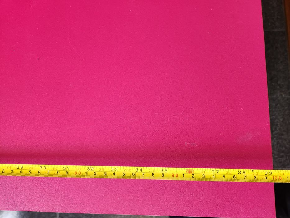 Secretaria menina rosa