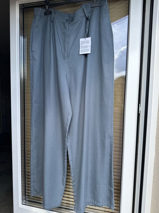 Spodnie z szerokimi nogawkami ASOS
