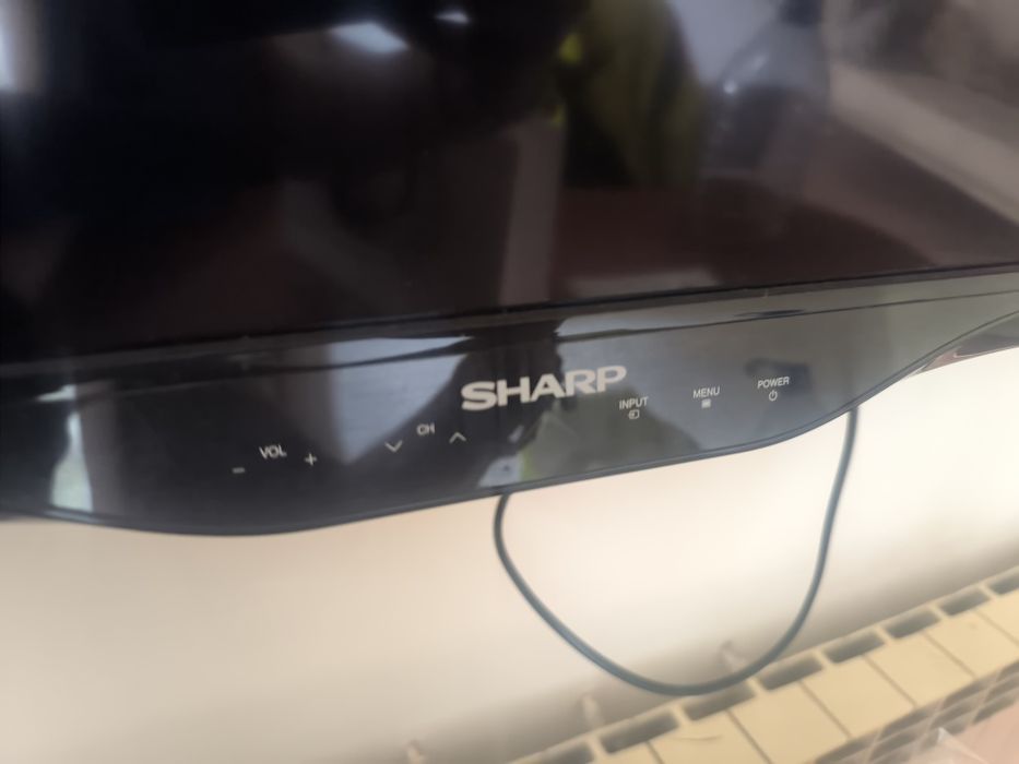 Uszkodzony Telewizor Sharp 60