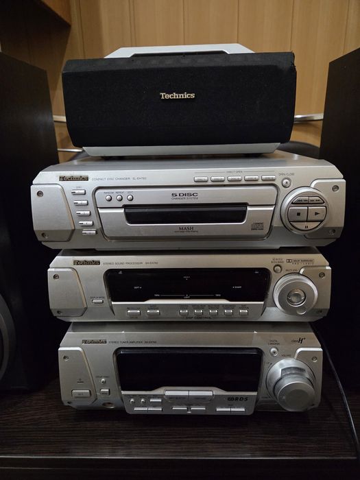 Tehniks Sl EH 760  . Музичний центр .
