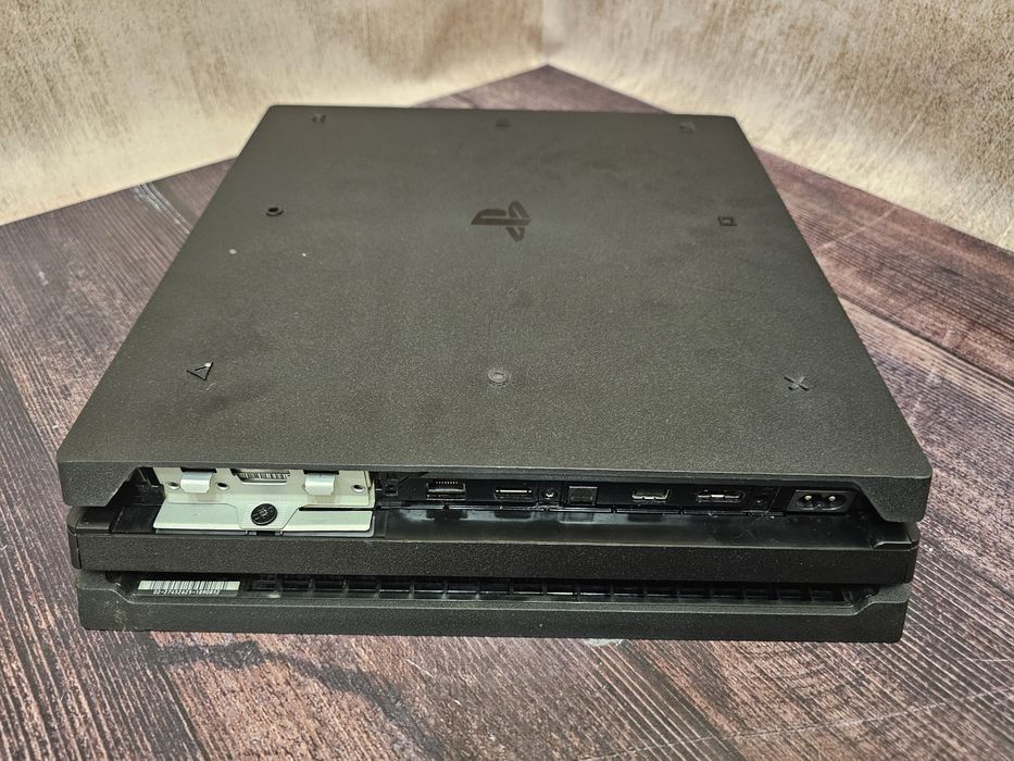 Sony PlayStation 4 Pro 1Tb б/в із гарантією PS4 Pro