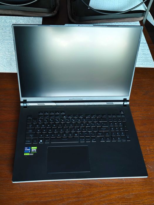 Laptop ASUS ROG STRIX SCAR i9-13980HX, RTX 4080, 64GB RAM, 1TB. Windows Pro