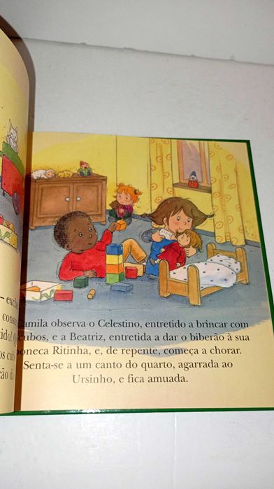 Camila não quer emprestar os seus brinquedos